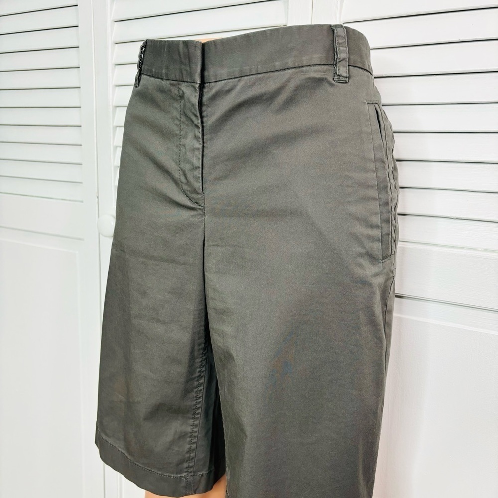 Price is firm J. CREW Stretch Gray Bermuda Shorts Size 4 - Picture 2 of 7
